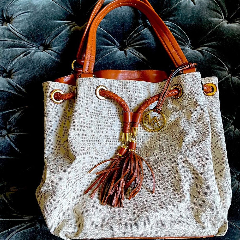 Michael Kors Signature Canvas Marina